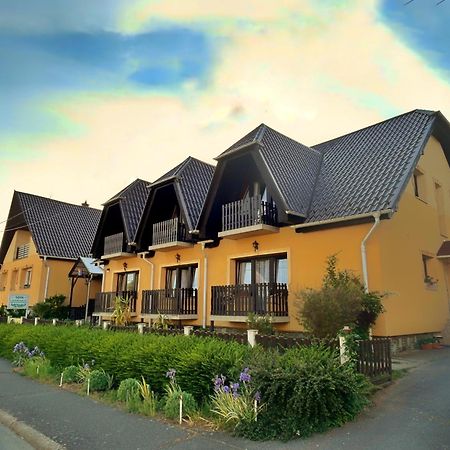 Tóth Vendégház Buk Exterior foto
